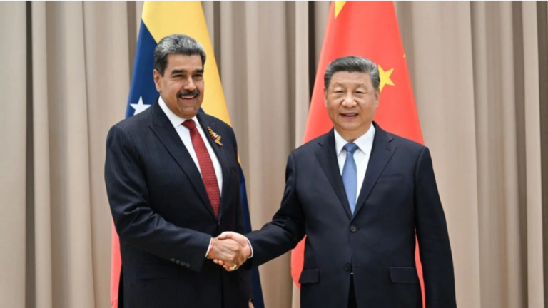 China se suma al respaldo a Venezuela y critica las presiones de Trump