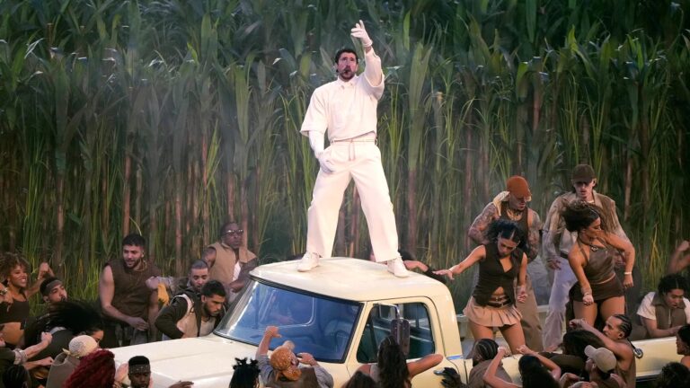 Bad Bunny entre las mejores presentaciones del Super Bowl