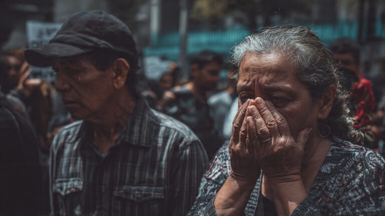 photojournalism-shot-on-85mm-lens-f18-shallow-dept